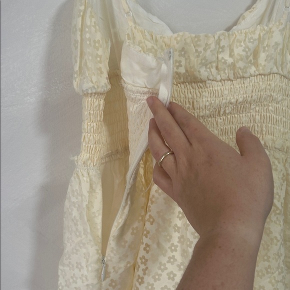 Urban Outfitters Riley Babydoll Mini Dress Sheer butter yellow burnout sz small - Picture 9 of 9